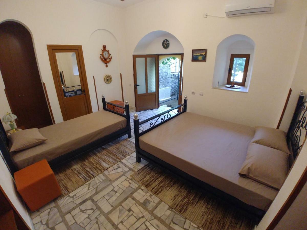 Urat Casa de hóspedes Gjirokastër